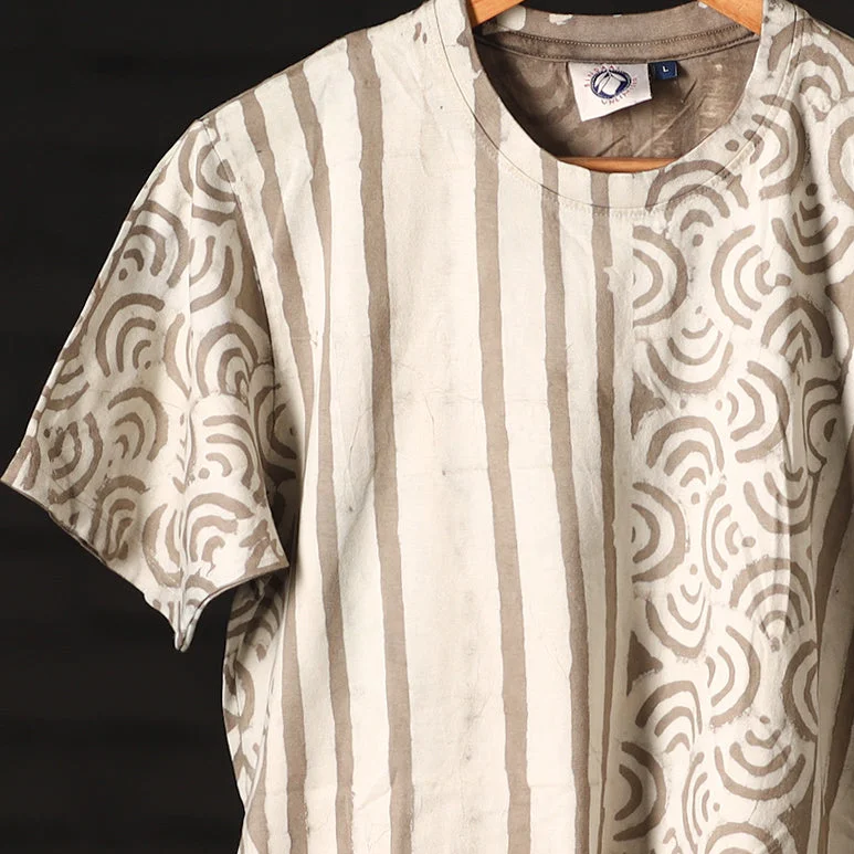 477281-565-bindaas-natural-dyed-art-block-print-round-neck-t-shirt-in-pure-cotton