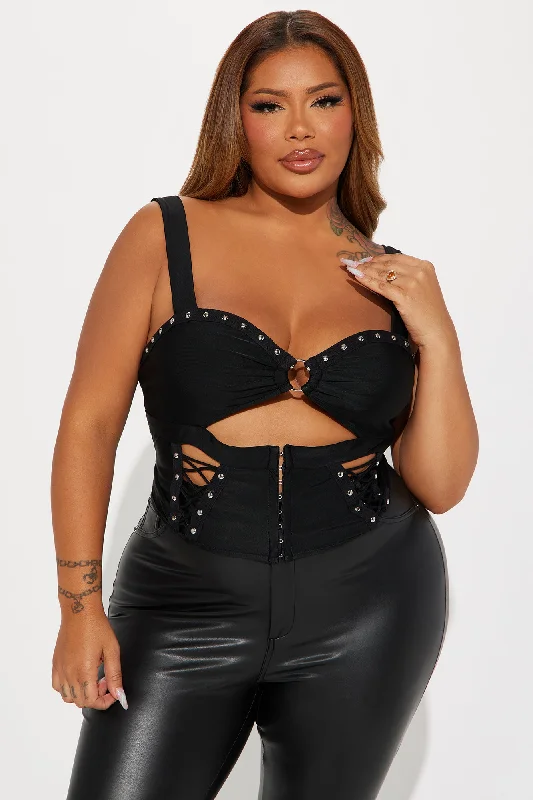 attention-on-me-corset-top-black