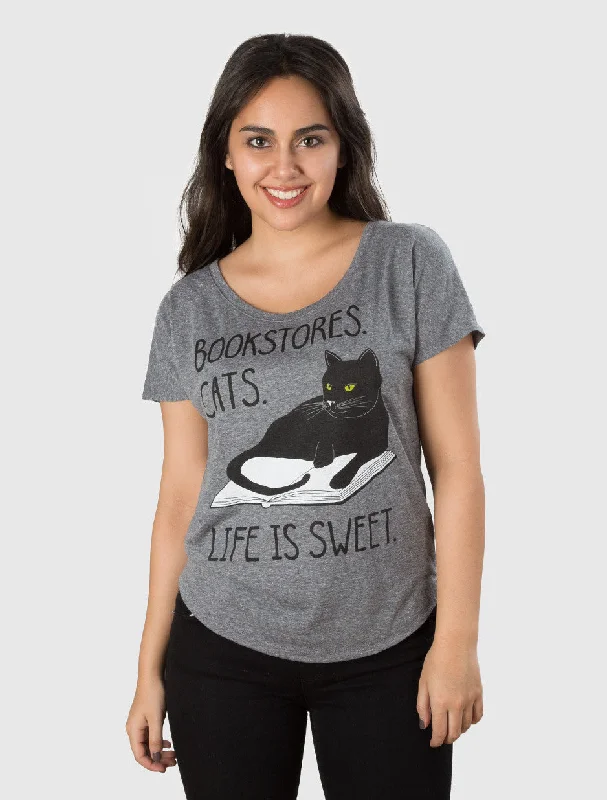 bookstore-cats-womens-relaxed-fit-book-t-shirt