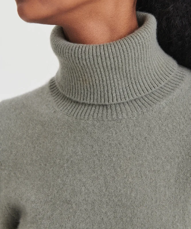 cashmere-classic-turtleneck