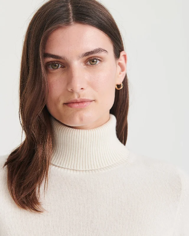 cashmere-classic-turtleneck