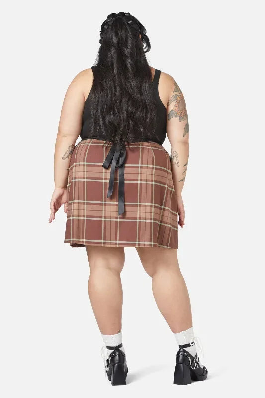 curve-trinkets-skirt