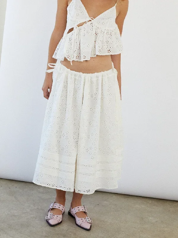 edamame-skirt-milk-eyelet