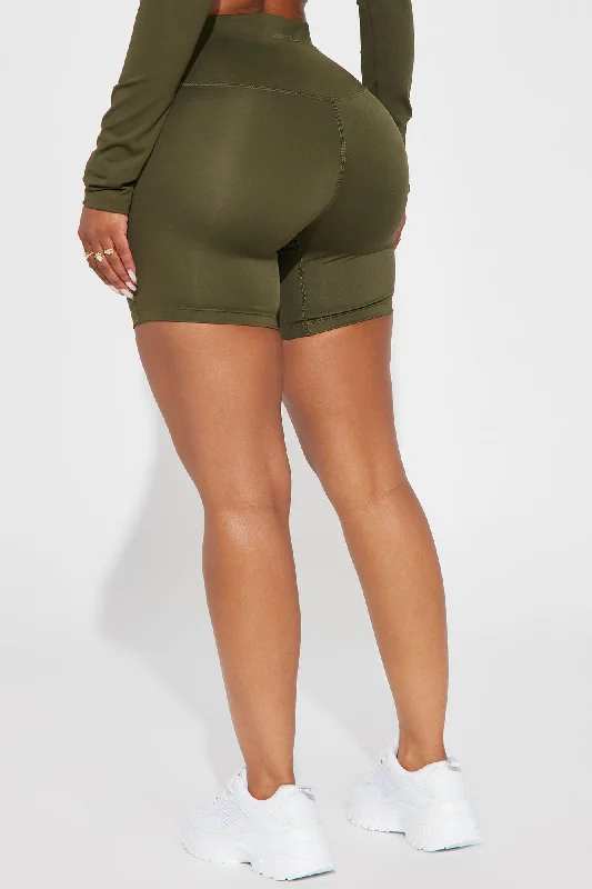 hard-flex-elevate-active-short-olive