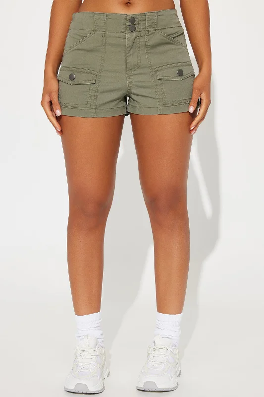 keepin-it-low-key-cargo-short-olive