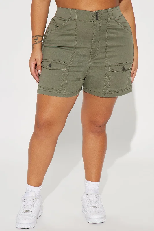 keepin-it-low-key-cargo-short-olive