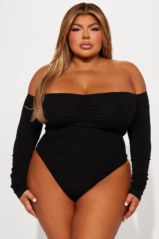 kelly-off-shoulder-bodysuit-black