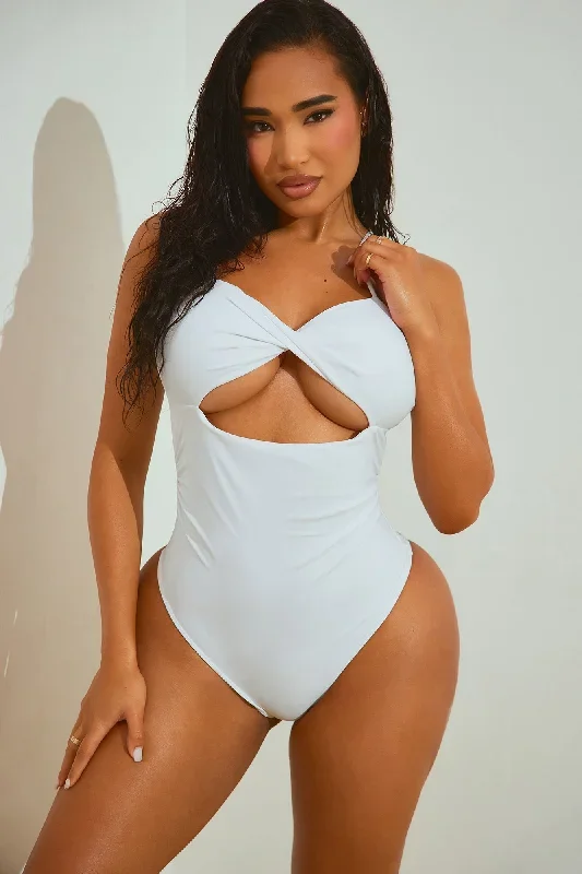 Liz Twist 1 Piece Swimsuit - White