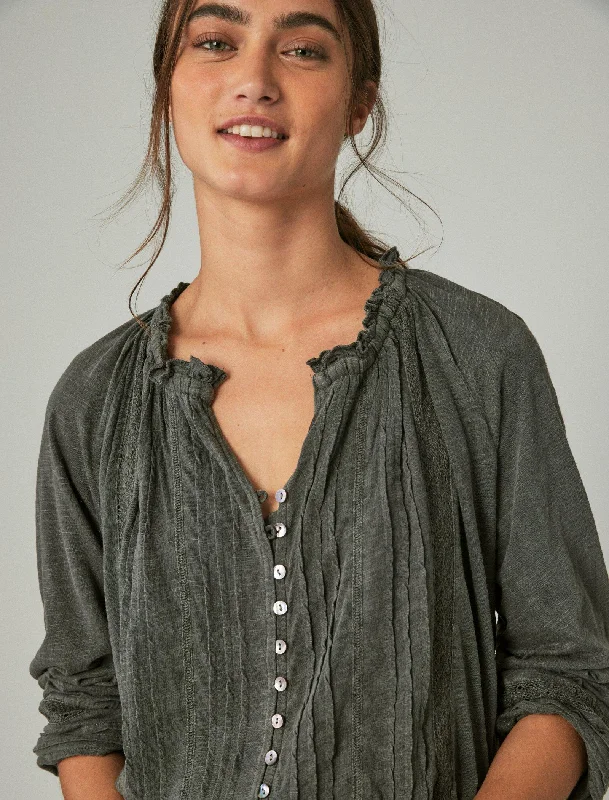 lucky-brand-womens-embroidered-peasant-lace-trim-top