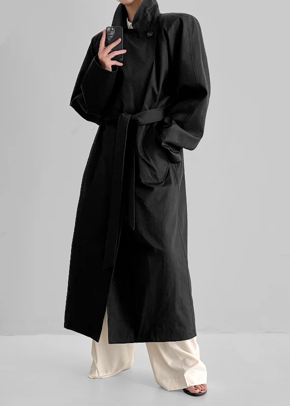 marisol-box-shoulder-trench-black