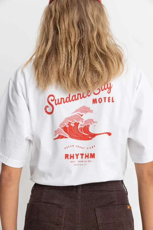 motel-oversized-t-shirt-vintage-white-jul24