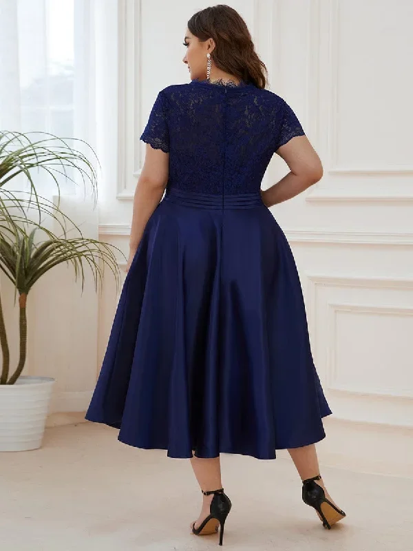 plus-size-romantic-v-neck-lace-bodice-a-line-cocktail-dress-ec40400