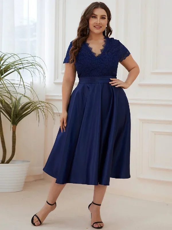 plus-size-romantic-v-neck-lace-bodice-a-line-cocktail-dress-ec40400