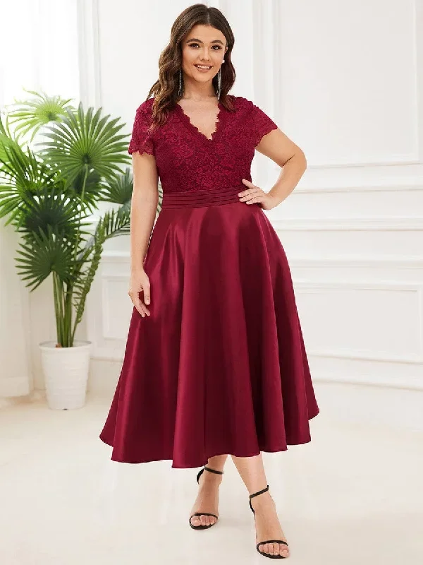 plus-size-romantic-v-neck-lace-bodice-a-line-cocktail-dress-ec40400