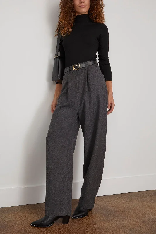 sada-trousers-in-dark-grey