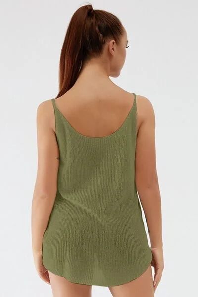 scoop-neck-spaghetti-strap-knit-cami