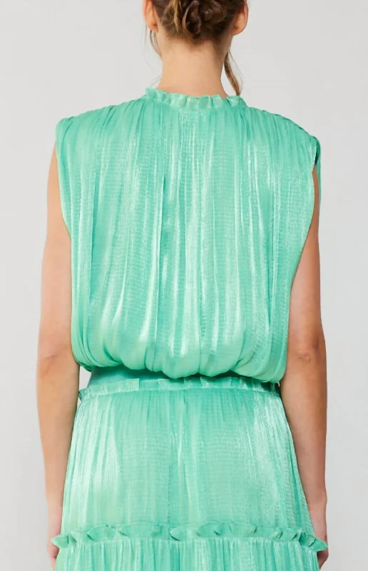 sleeveless-cropped-shirring-top-in-cool-green