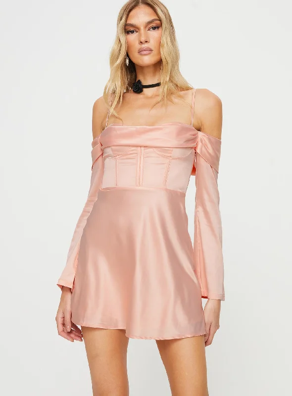 spotlight-long-sleeve-mini-dress-pink