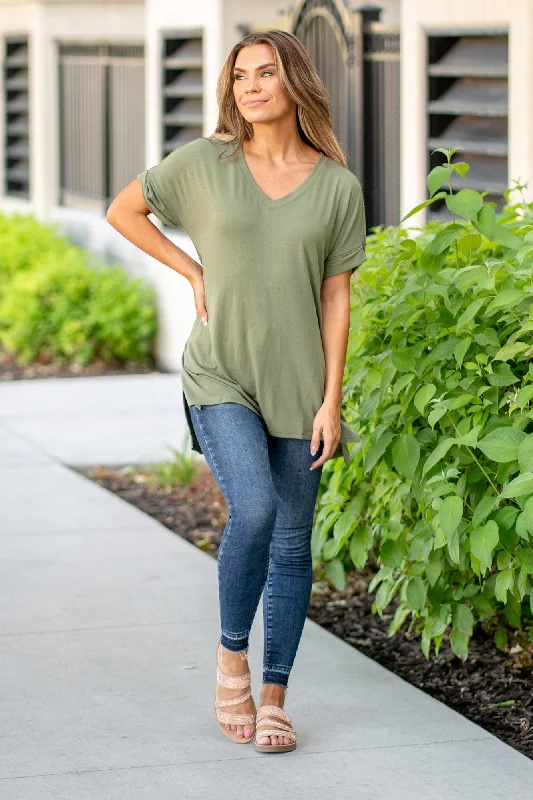 super-soft-tee-high-low-hem-v-neck-top-lt-olive