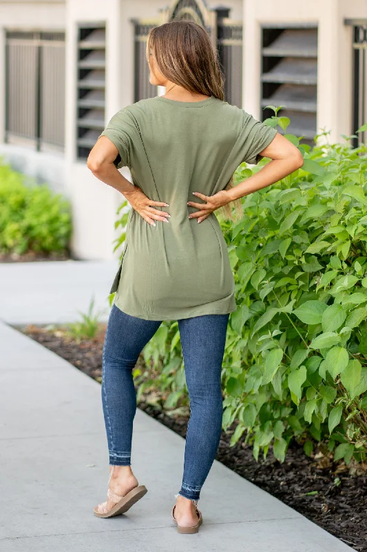 super-soft-tee-high-low-hem-v-neck-top-lt-olive