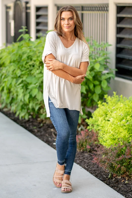 super-soft-tee-high-low-hem-v-neck-top-sand-beige-1