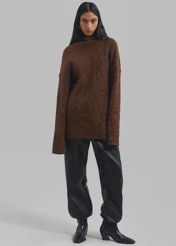 thelma-ribbed-sweater-brown