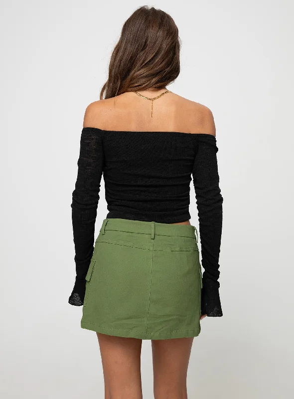 yesenia-cargo-skort-olive